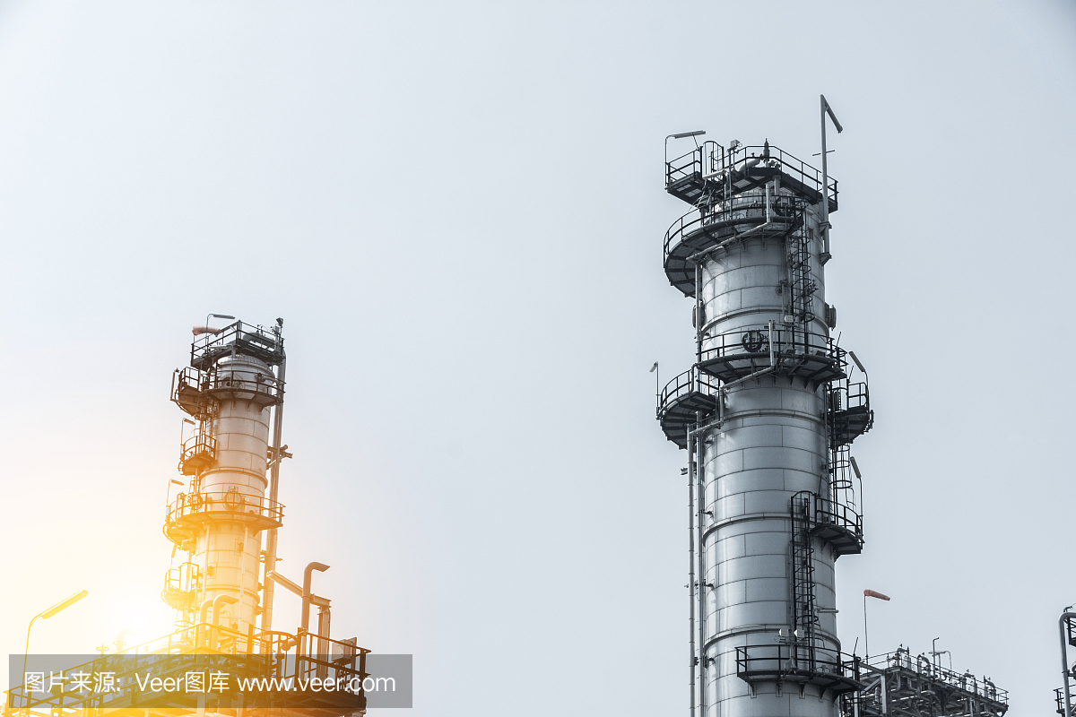 工業園區。石油和天然氣煉制工業工廠。